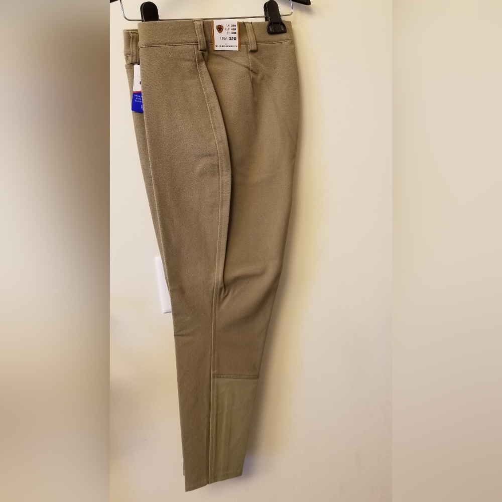 Ariat khaki breeches. Women's size 32.